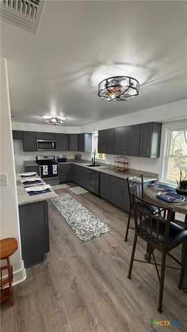 264 Live Oak Drive, Inez, TX 77968