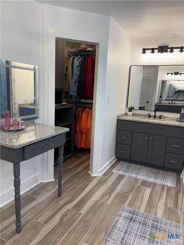 264 Live Oak Drive, Inez, TX 77968