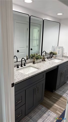 264 Live Oak Drive, Inez, TX 77968