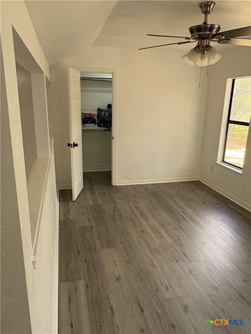 264 Live Oak Drive, Inez, TX 77968