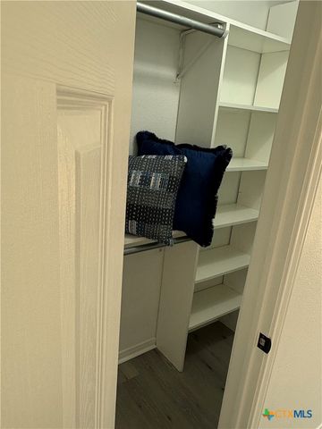 264 Live Oak Drive, Inez, TX 77968