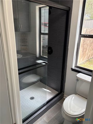 264 Live Oak Drive, Inez, TX 77968