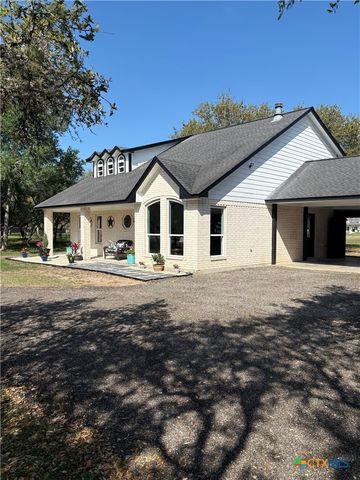 264 Live Oak Drive, Inez, TX 77968