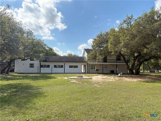 264 Live Oak Drive, Inez, TX 77968