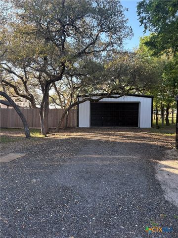 264 Live Oak Drive, Inez, TX 77968