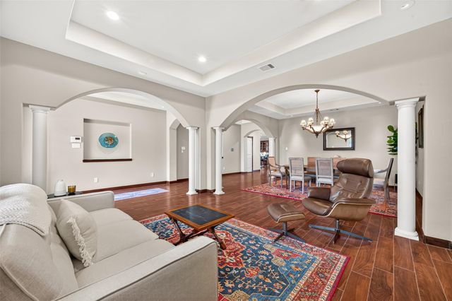 5956 Whispering Lakes Drive, Katy, TX 77493
