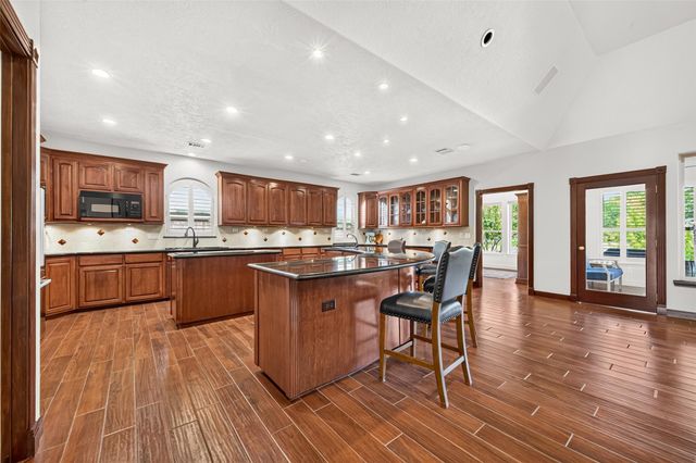5956 Whispering Lakes Drive, Katy, TX 77493