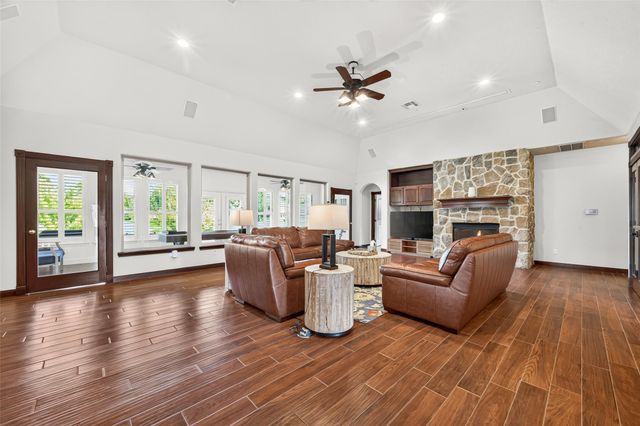 5956 Whispering Lakes Drive, Katy, TX 77493