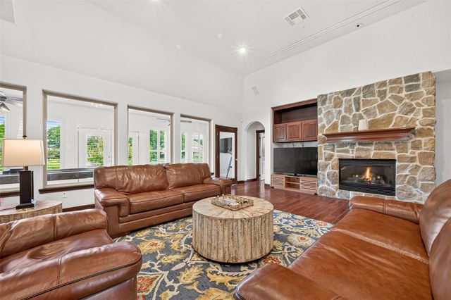 5956 Whispering Lakes Drive, Katy, TX 77493