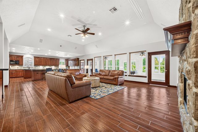 5956 Whispering Lakes Drive, Katy, TX 77493