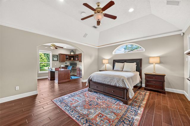 5956 Whispering Lakes Drive, Katy, TX 77493