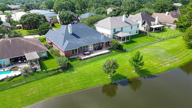 5956 Whispering Lakes Drive, Katy, TX 77493