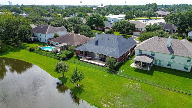 5956 Whispering Lakes Drive, Katy, TX 77493