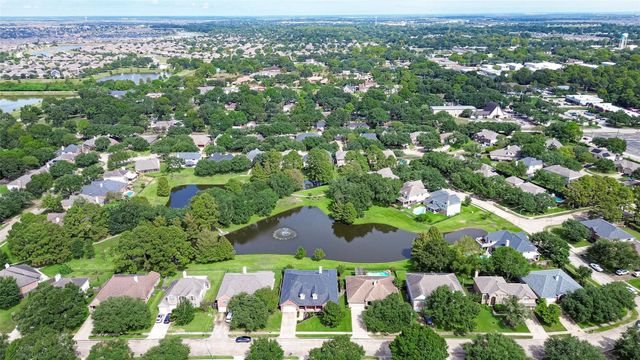 5956 Whispering Lakes Drive, Katy, TX 77493