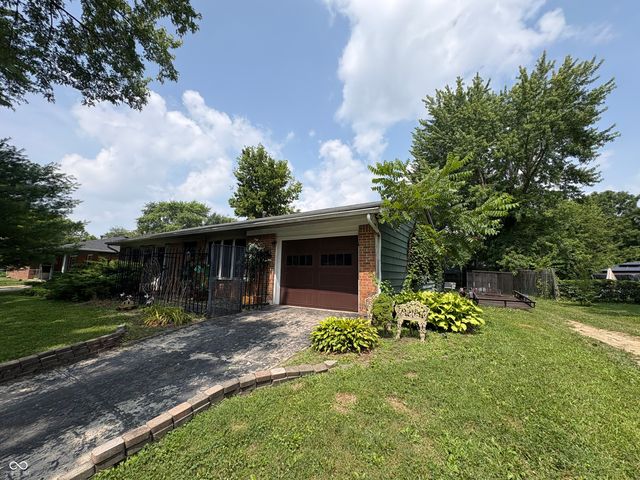 10210 Catalina Drive, Indianapolis, IN 46235