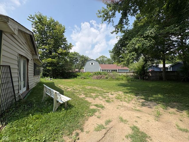 10210 Catalina Drive, Indianapolis, IN 46235