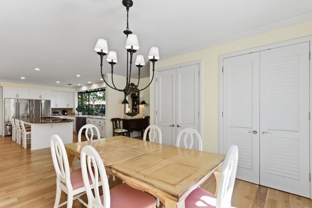 11473 Huntington Village Ln, Gold River, CA 95670