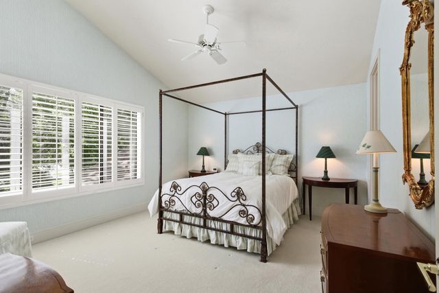 11473 Huntington Village Ln, Gold River, CA 95670