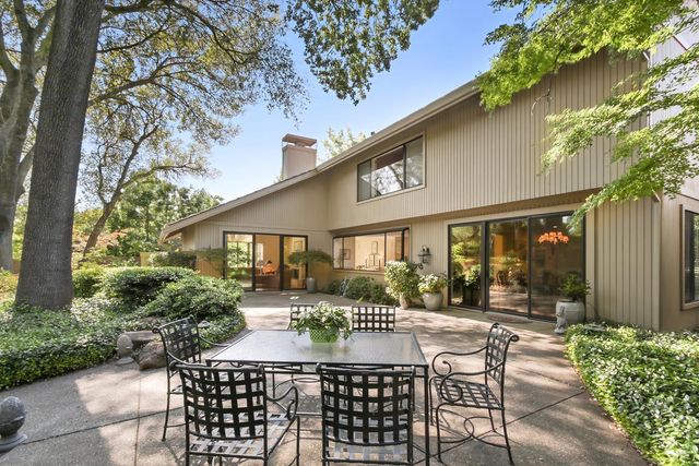 11473 Huntington Village Ln, Gold River, CA 95670