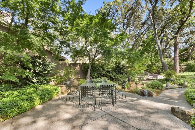 11473 Huntington Village Ln, Gold River, CA 95670