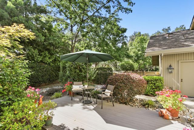 11473 Huntington Village Ln, Gold River, CA 95670