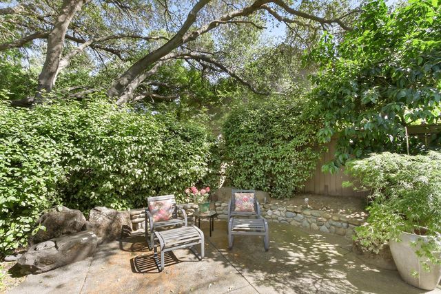 11473 Huntington Village Ln, Gold River, CA 95670
