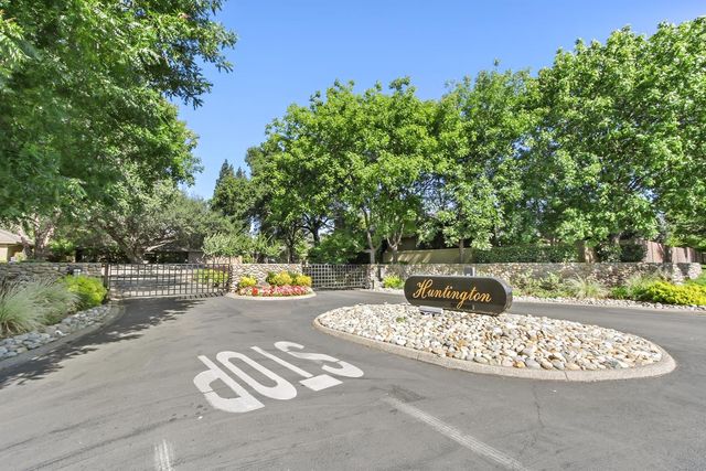 11473 Huntington Village Ln, Gold River, CA 95670