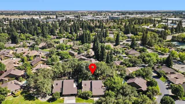 11473 Huntington Village Ln, Gold River, CA 95670