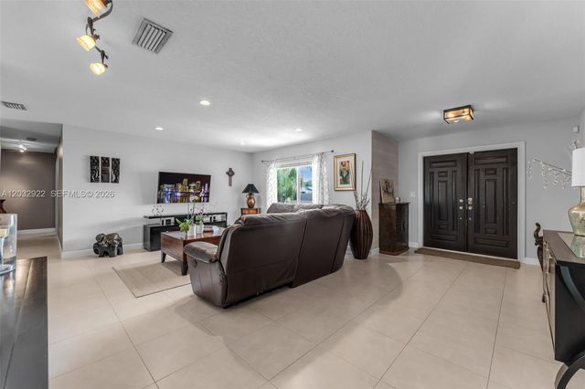 14061 SW 39th Street, Miami, FL 33175