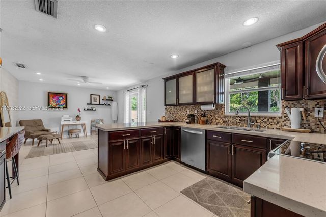 14061 SW 39th Street, Miami, FL 33175
