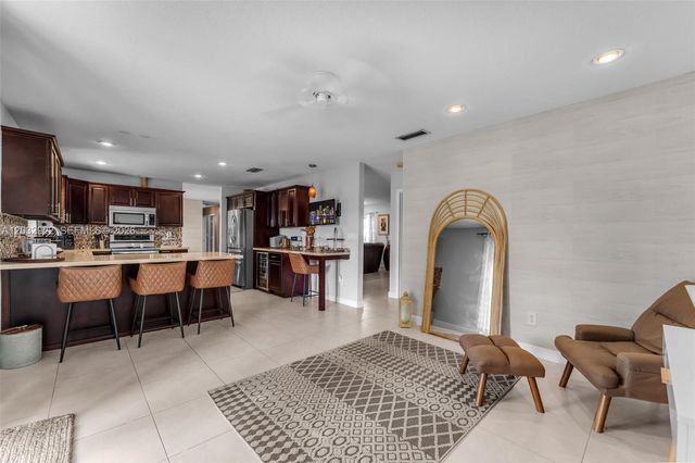 14061 SW 39th Street, Miami, FL 33175