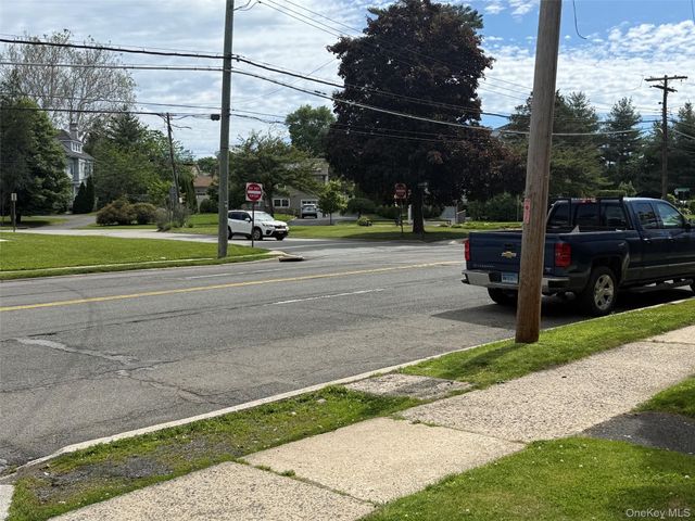 556 Westchester Avenue, Port Chester, NY 10573