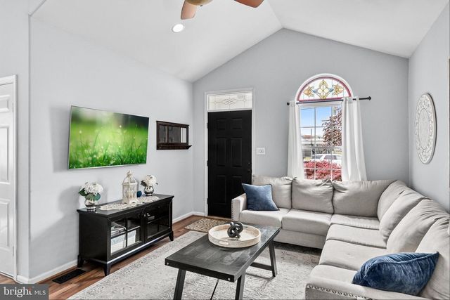 208 HOOKER ST, Riverside, NJ 08075