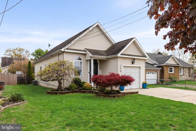 208 HOOKER ST, Riverside, NJ 08075