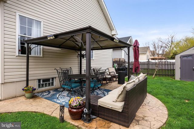 208 HOOKER ST, Riverside, NJ 08075