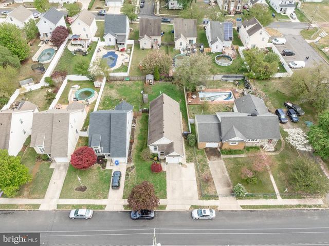 208 HOOKER ST, Riverside, NJ 08075