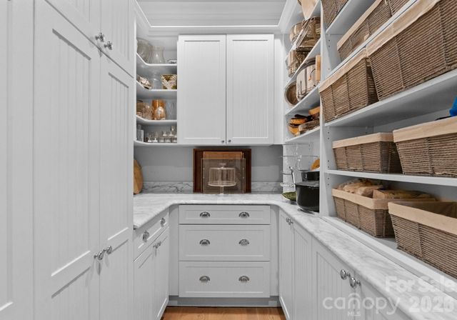 1550 Queens Road W, Charlotte, NC 28207