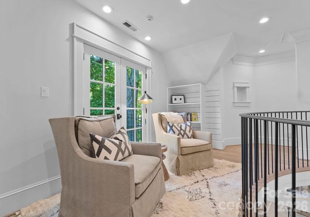 1550 Queens Road W, Charlotte, NC 28207