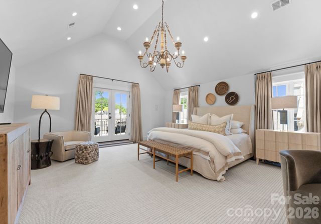 1550 Queens Road W, Charlotte, NC 28207