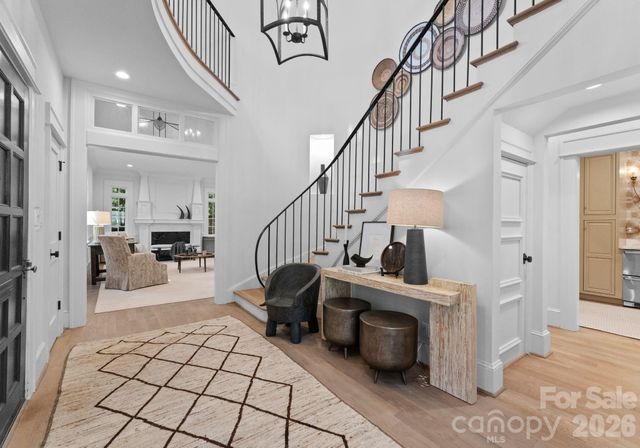 1550 Queens Road W, Charlotte, NC 28207