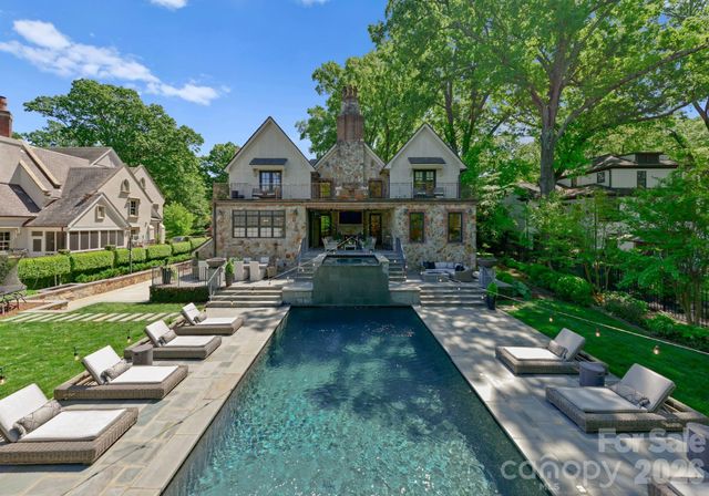 1550 Queens Road W, Charlotte, NC 28207