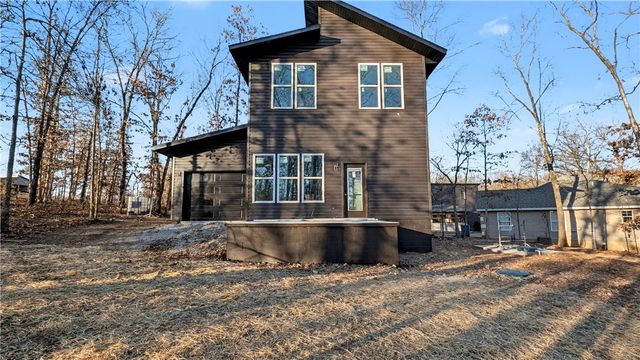 4 Hart Lane, Bella Vista, AR 72714