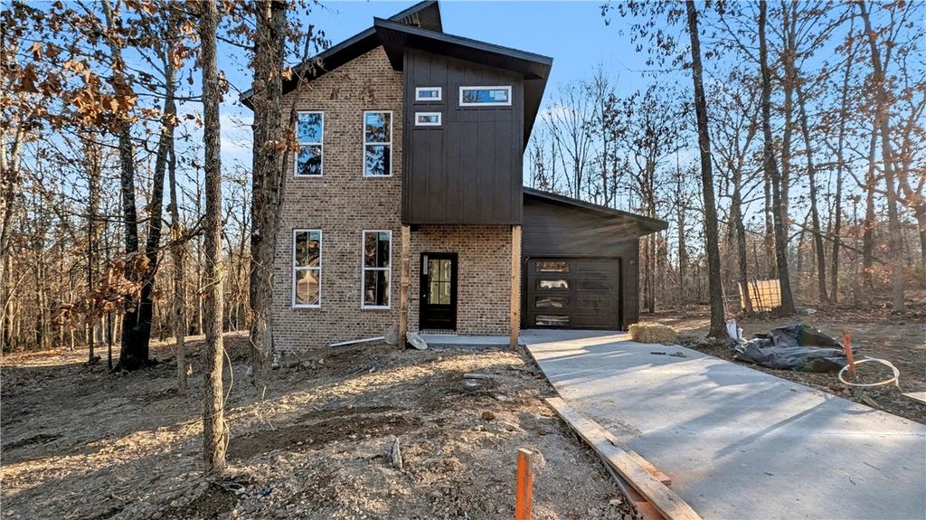4 Hart Lane, Bella Vista, AR 72714