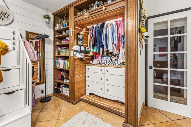 755 Beacon Place, Escondido, CA 92025