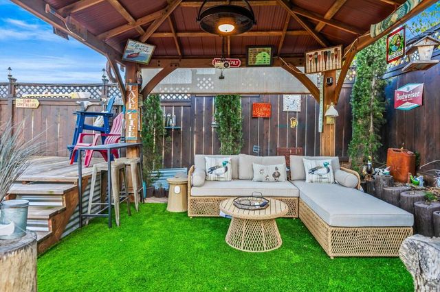 755 Beacon Place, Escondido, CA 92025