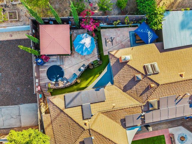 755 Beacon Place, Escondido, CA 92025
