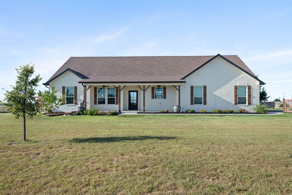 2060 Melton Road, Sanger, TX 76266