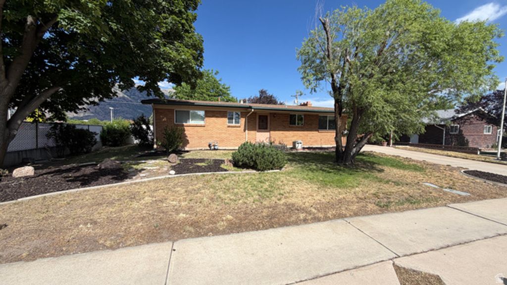 420 N CAVEMAN BLVD, American Fork, UT 84003