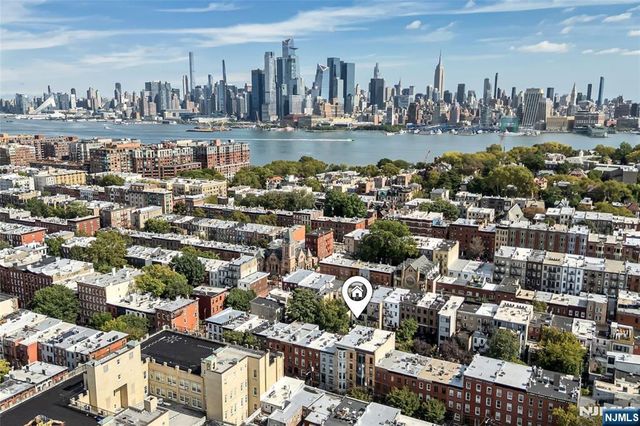 829 Garden Street B, Hoboken, NJ 07030