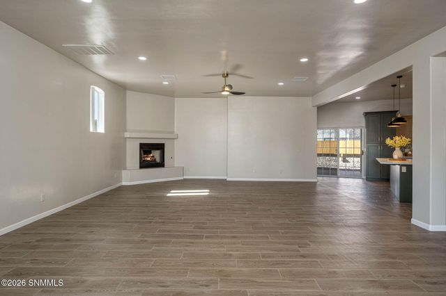 104 Chalk Mountain Court, Santa Teresa, NM 88008